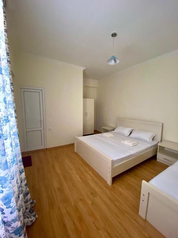 West House Hotell Kobuleti Exteriör bild
