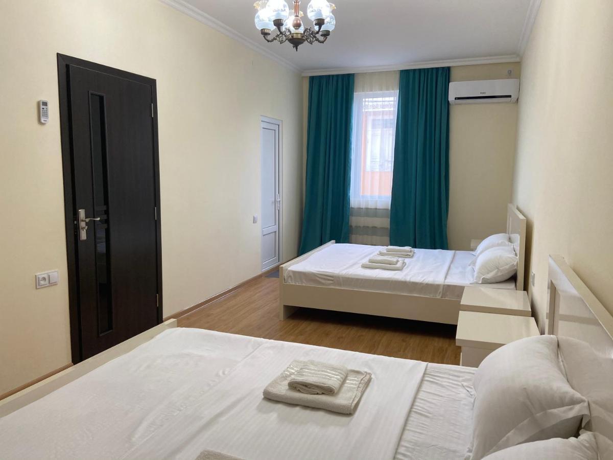 West House Hotell Kobuleti Exteriör bild