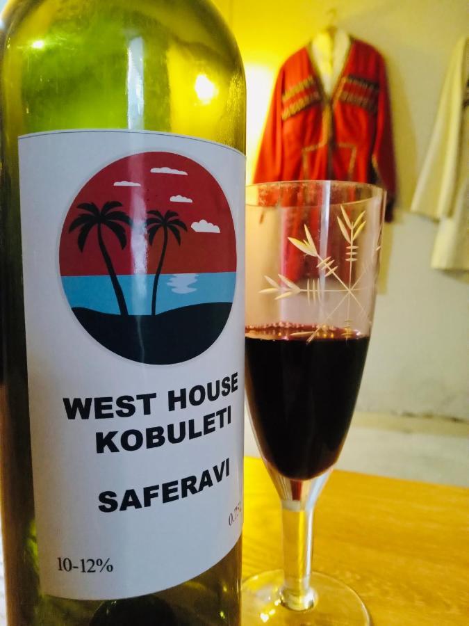 West House Hotell Kobuleti Exteriör bild