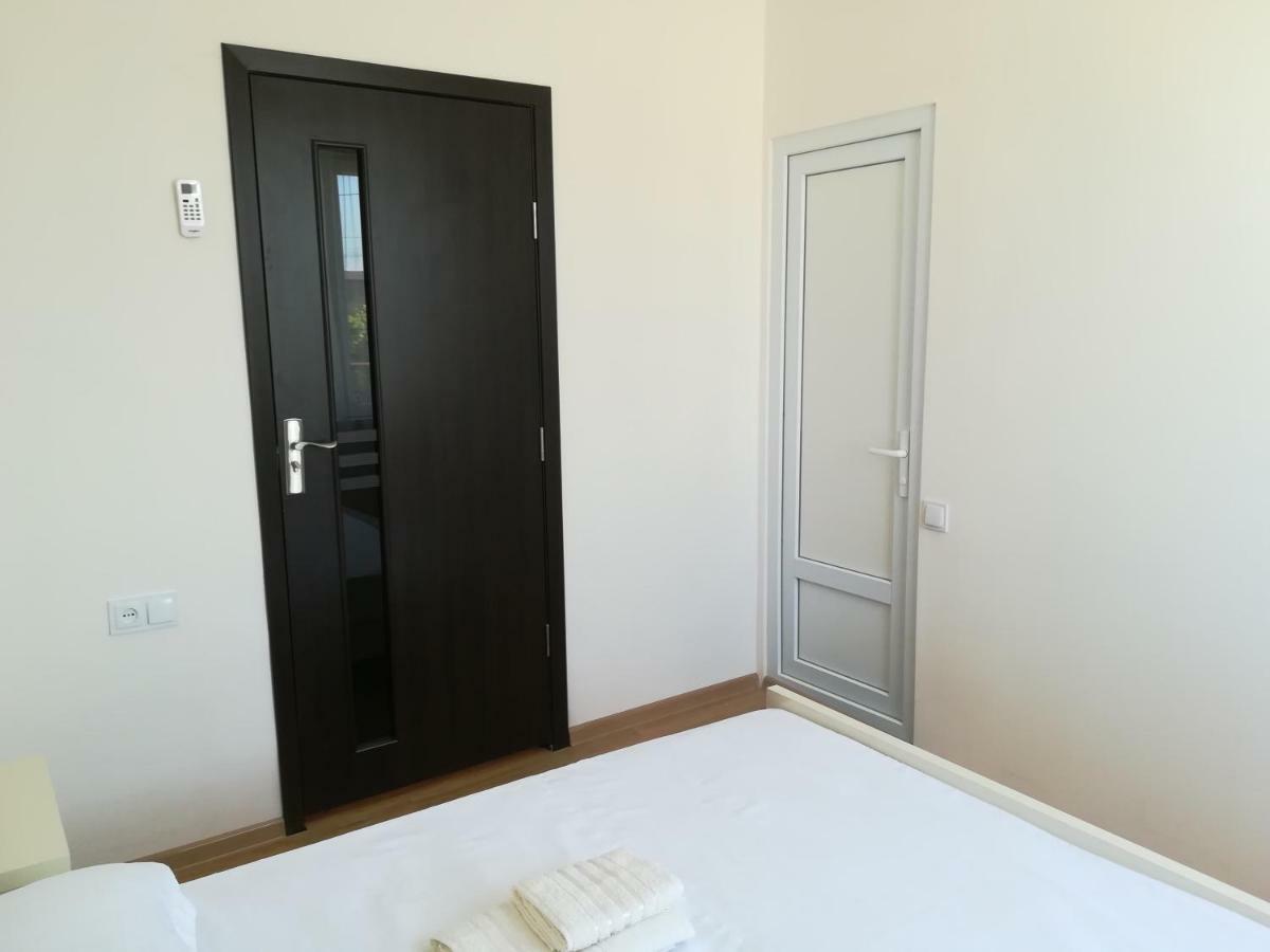 West House Hotell Kobuleti Exteriör bild
